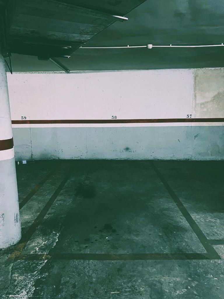 Esmeralda Apartment With Free Private Underground Parking Valencia Exteriör bild